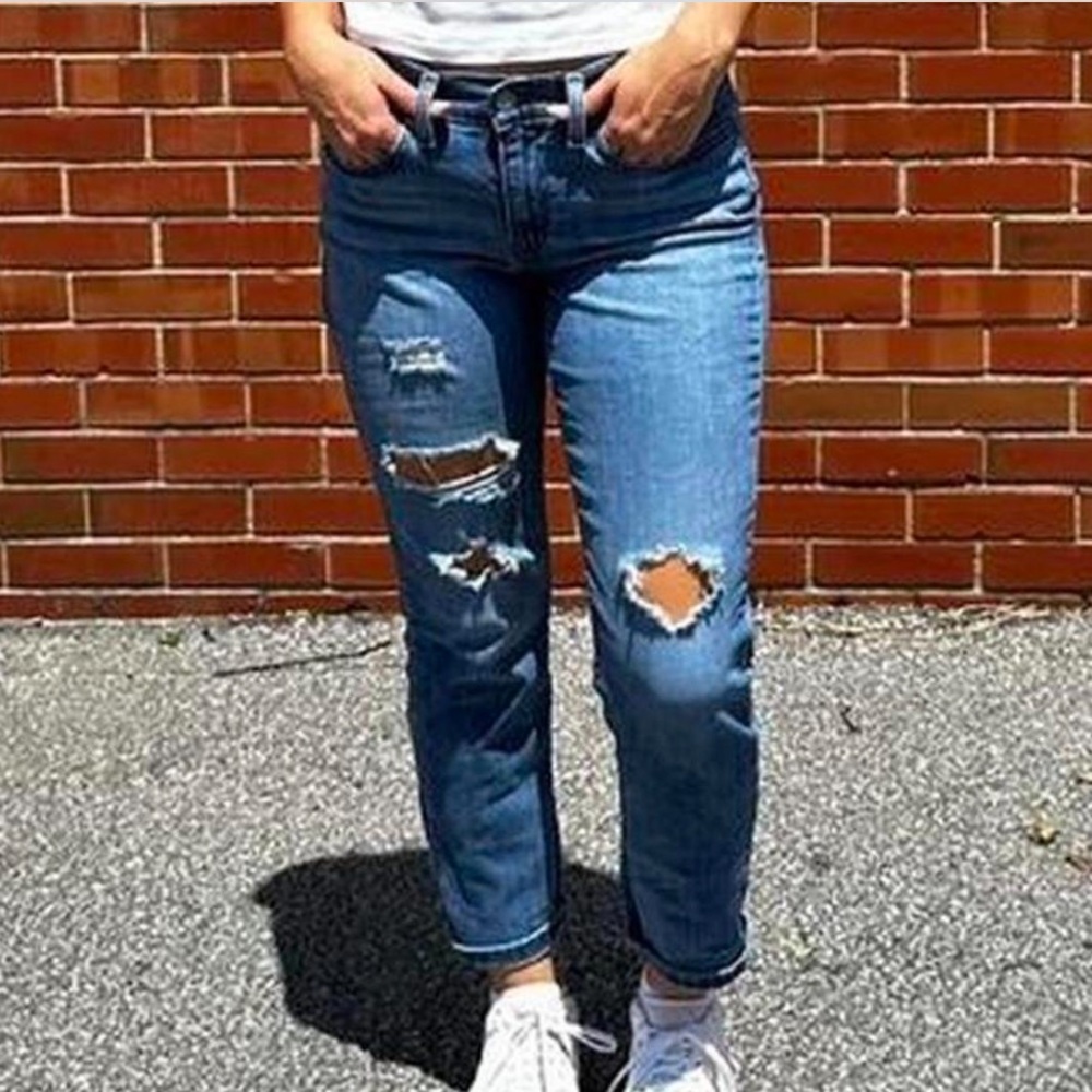 Levi’s Womens Boyfriend Denim Jeans 27